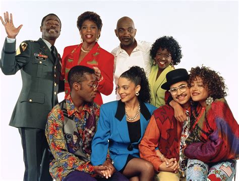  A Different World: ¡Una comedia que explora la vida universitaria y el amor en plena década de los 90!